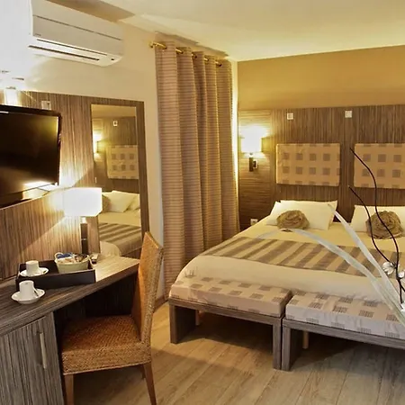 Hotel Les Olivades 3*
